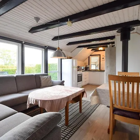 Brenderup Fyn With Fireplace I Skovs-Hojrup