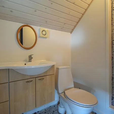 3 Bedroom Awesome In Brenderup Fyn